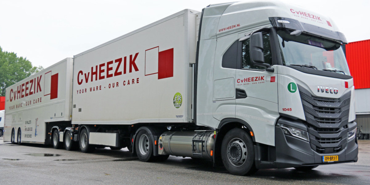 Dopravní společnost C. van Heezik Transport začalo využívat 45 nových vozů IVECO