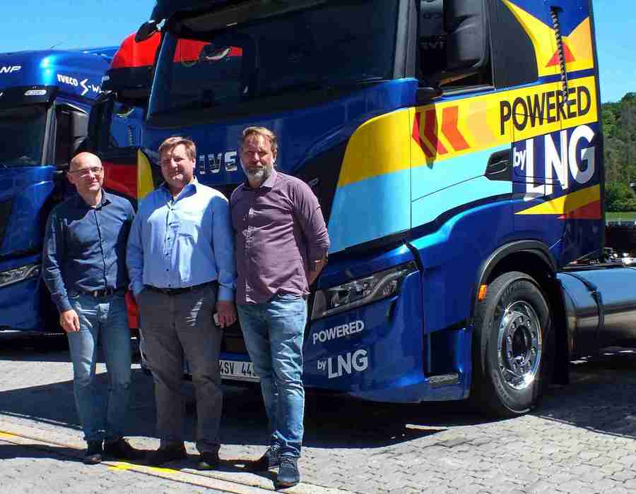 Petr Cieslar - generální ředitel Iveco Truck Centra, Igor Brik - jednatel společnosti Spolgas, Miloš Vrbka - Key Account Manager ITC Petr Cieslar - generální ředitel Iveco Truck Centra, Igor Brik - jednatel společnosti Spolgas, Miloš Vrbka - Key Account Manager ITC